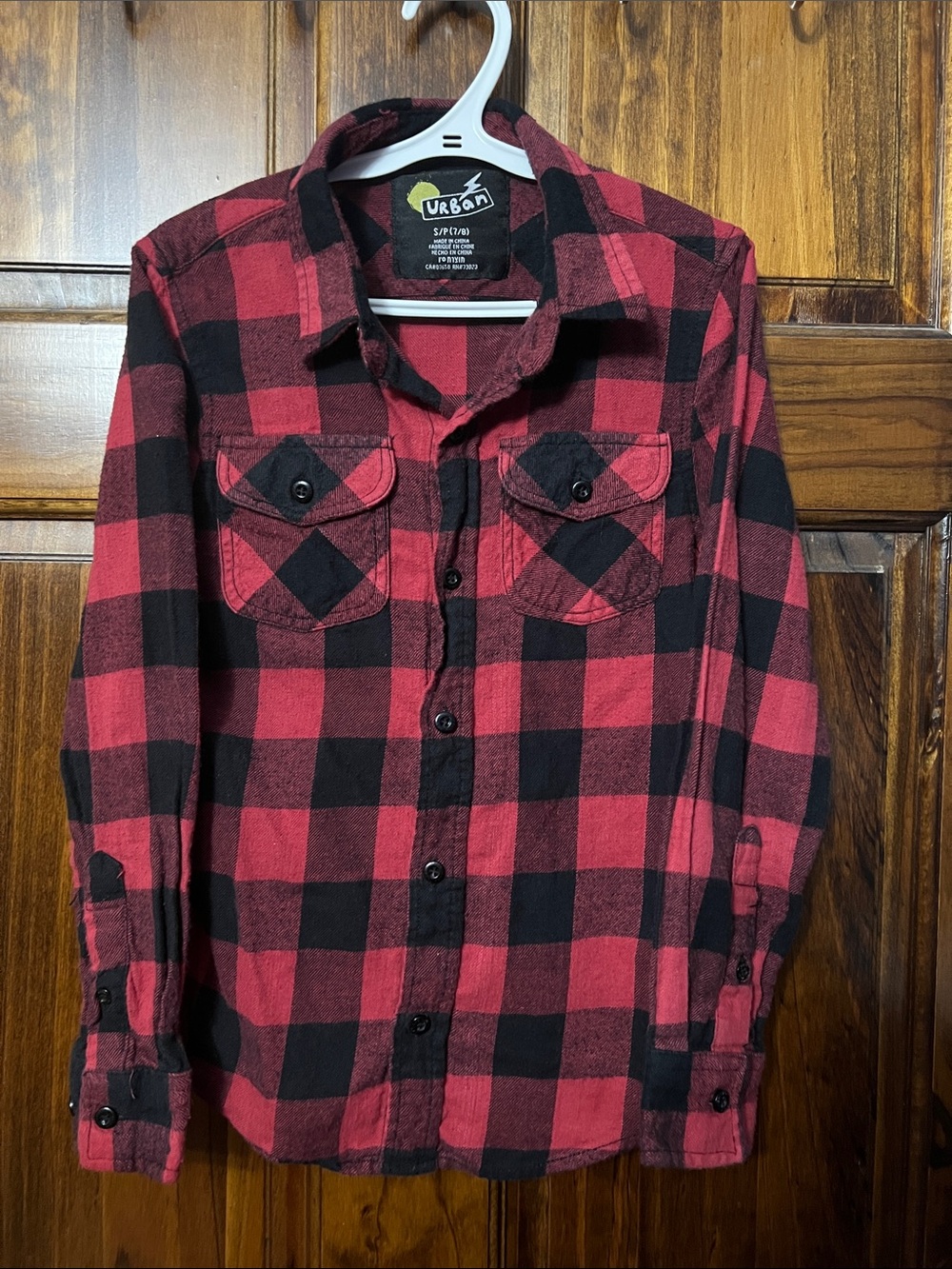 Urban Outfitters Red and Black Buffalo Plaid Button-Up Shirt - Men
